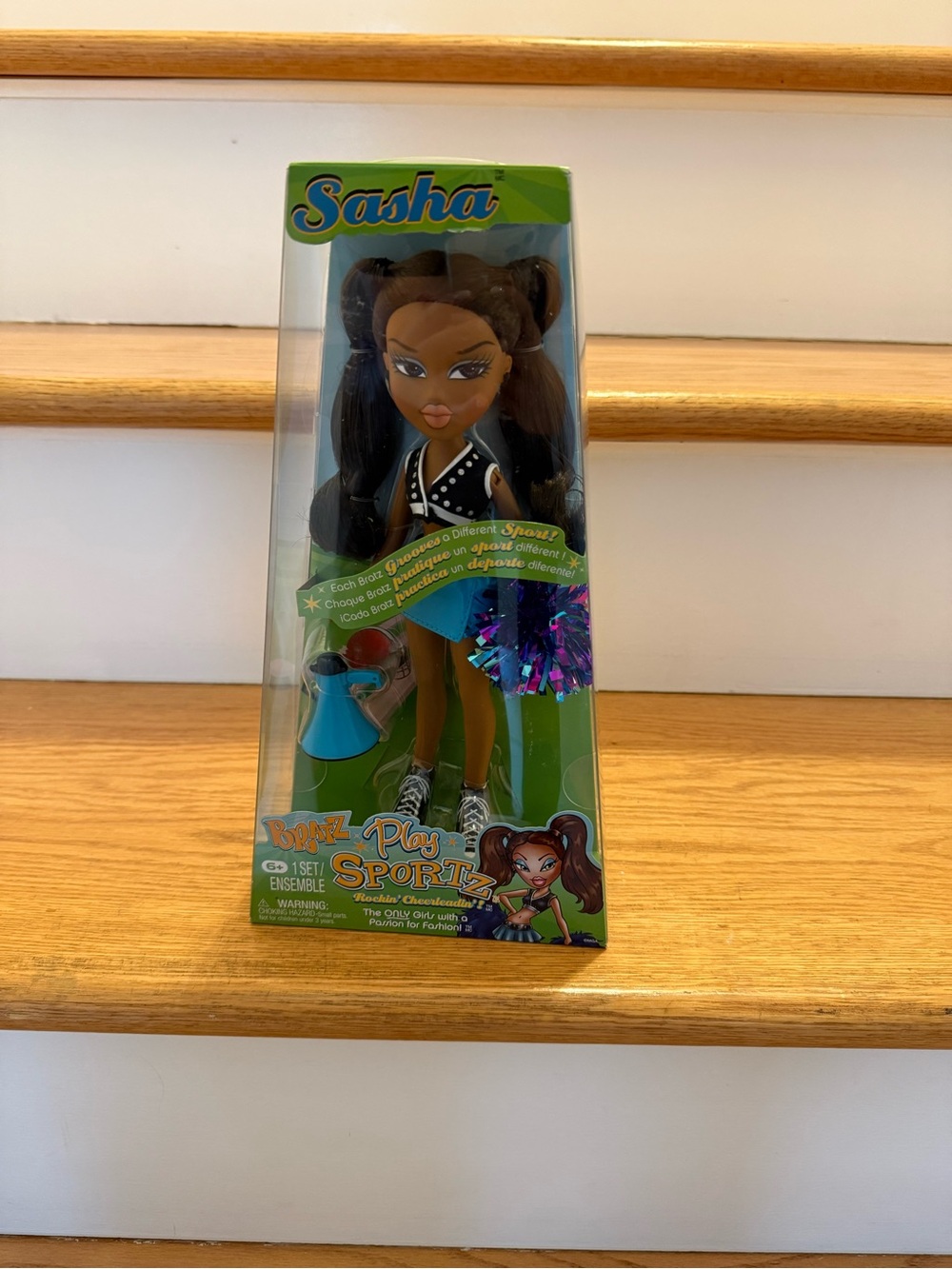 🆕 Bratz Play Sportz Sasha Fashion Doll with Accessories, Cheerleading